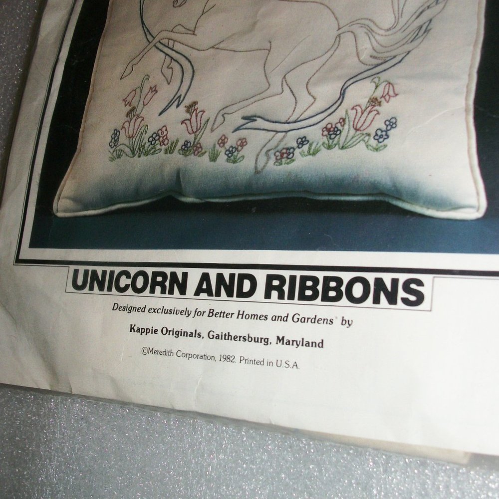 KAPPIE Unicorn & Ribbon Pillow Kit #28520 NEW - Picture 4 of 9